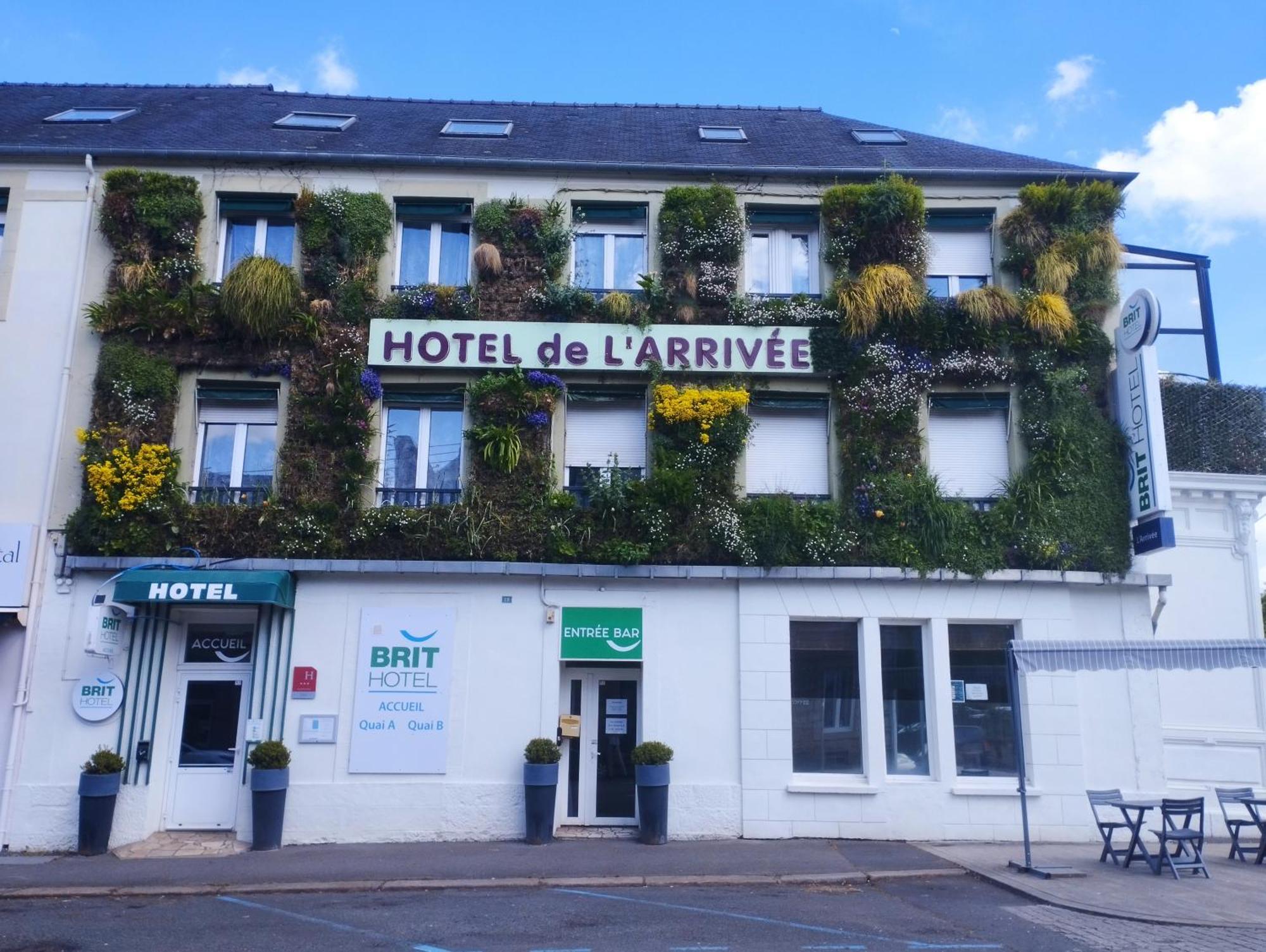 Brit Hotel L'Arrivee Генгам Экстерьер фото